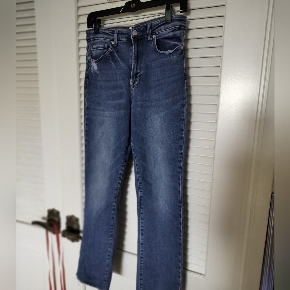 MZ Denim Women's 9/29 Raw Hem Straight Leg Jeans Med Wash